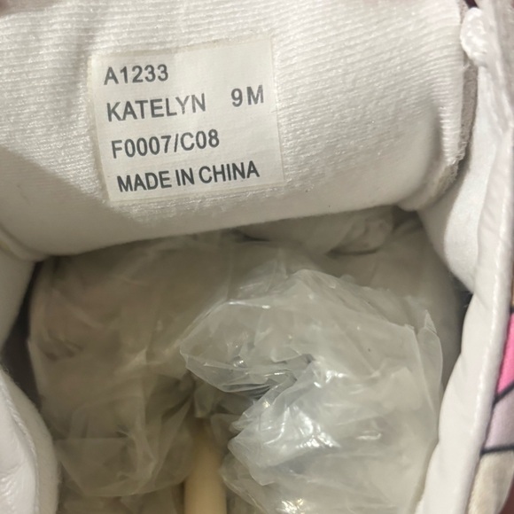 COACH Katelyn Tan White Lace Up Sneakers Suede Size 9M. New. No Box - Picture 7 of 9